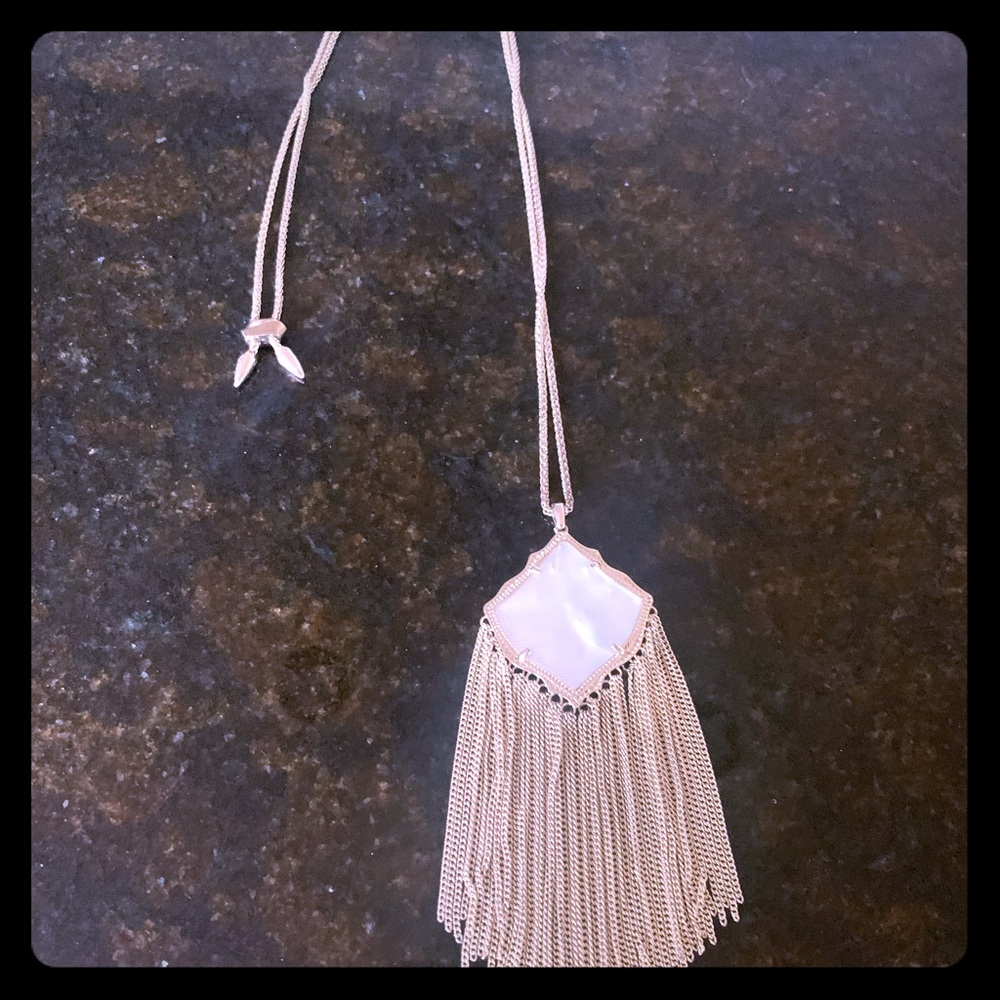 Kendra Scott necklace